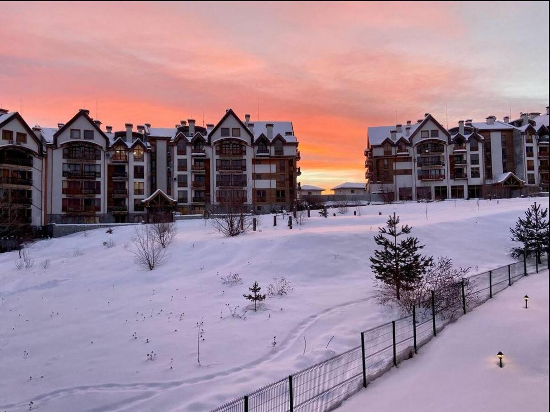Free Spa В Св. Иван Рилски - Сладък Дом Сред Лукс Bansko Exterior photo